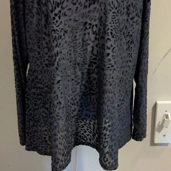 Lane Bryant 22/24 Black Leopard Print Mock Neck Sheer Mesh Long Sleeve Blouse - Picture 5 of 13